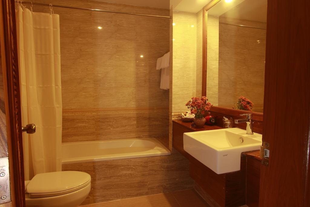 Raza Gyo Hotel Bagan Exterior photo