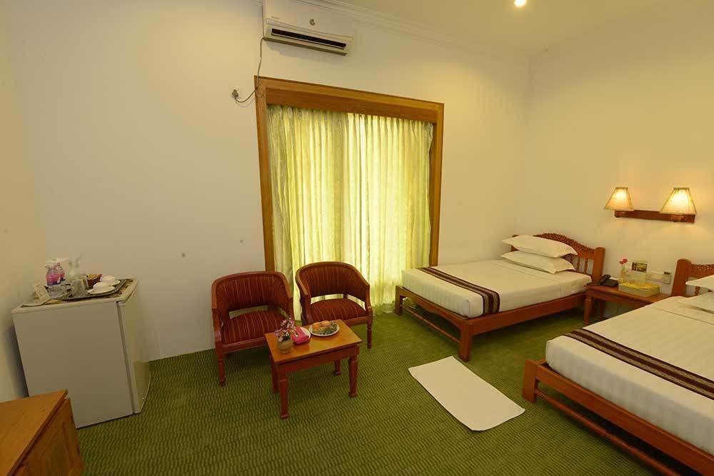 Raza Gyo Hotel Bagan Exterior photo