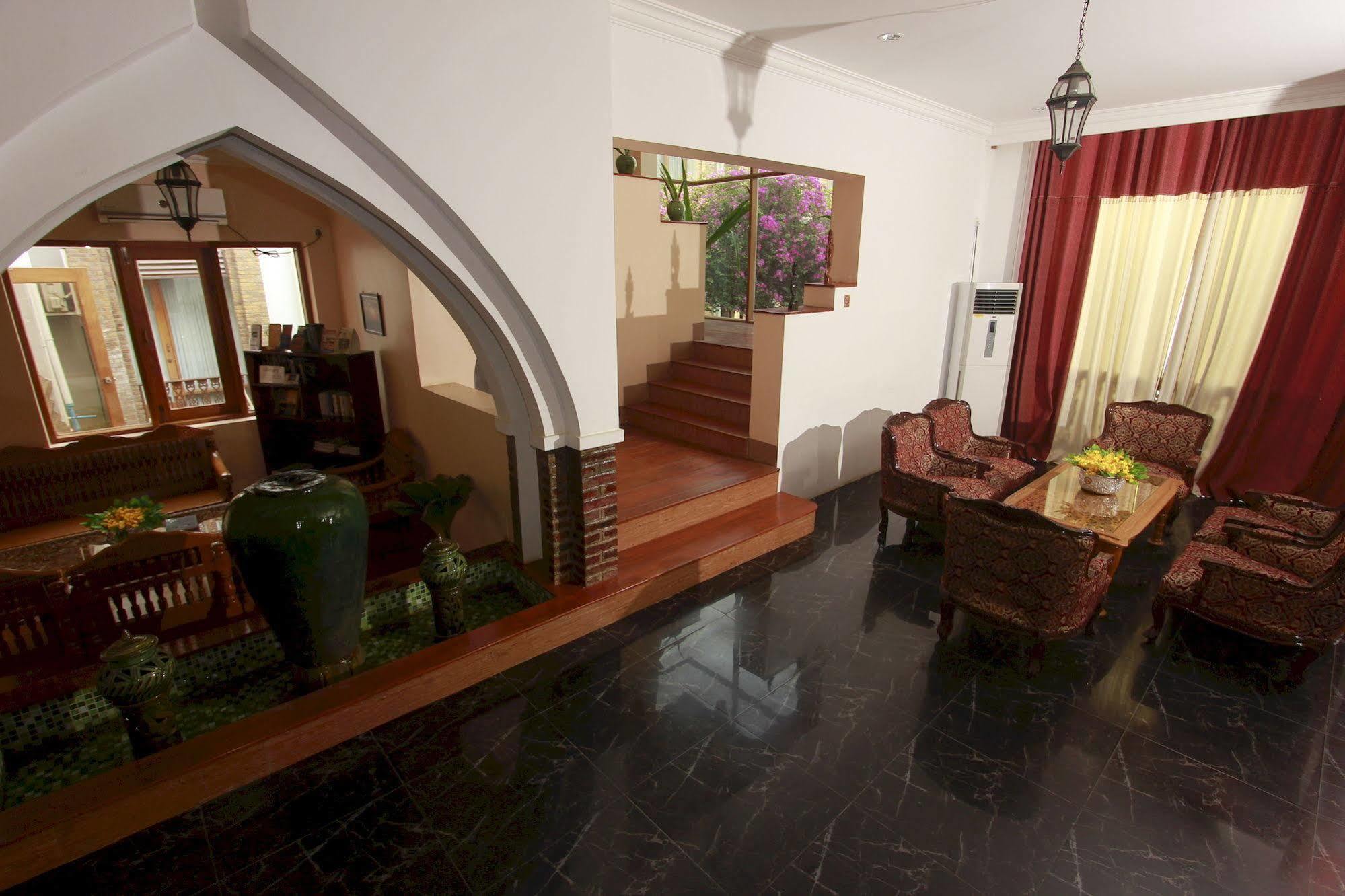 Raza Gyo Hotel Bagan Exterior photo